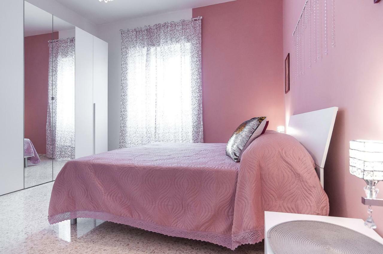Casa Vacanza Flora Apartment สแปร์ลองกา ภายนอก รูปภาพ