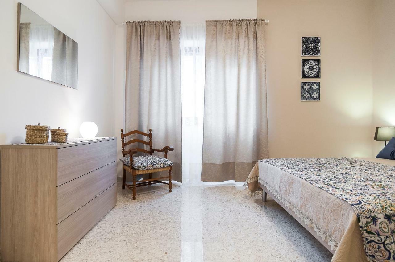Casa Vacanza Flora Apartment สแปร์ลองกา ภายนอก รูปภาพ