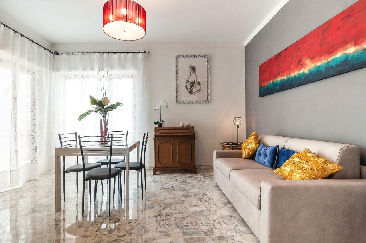 Casa Vacanza Flora Apartment สแปร์ลองกา ภายนอก รูปภาพ