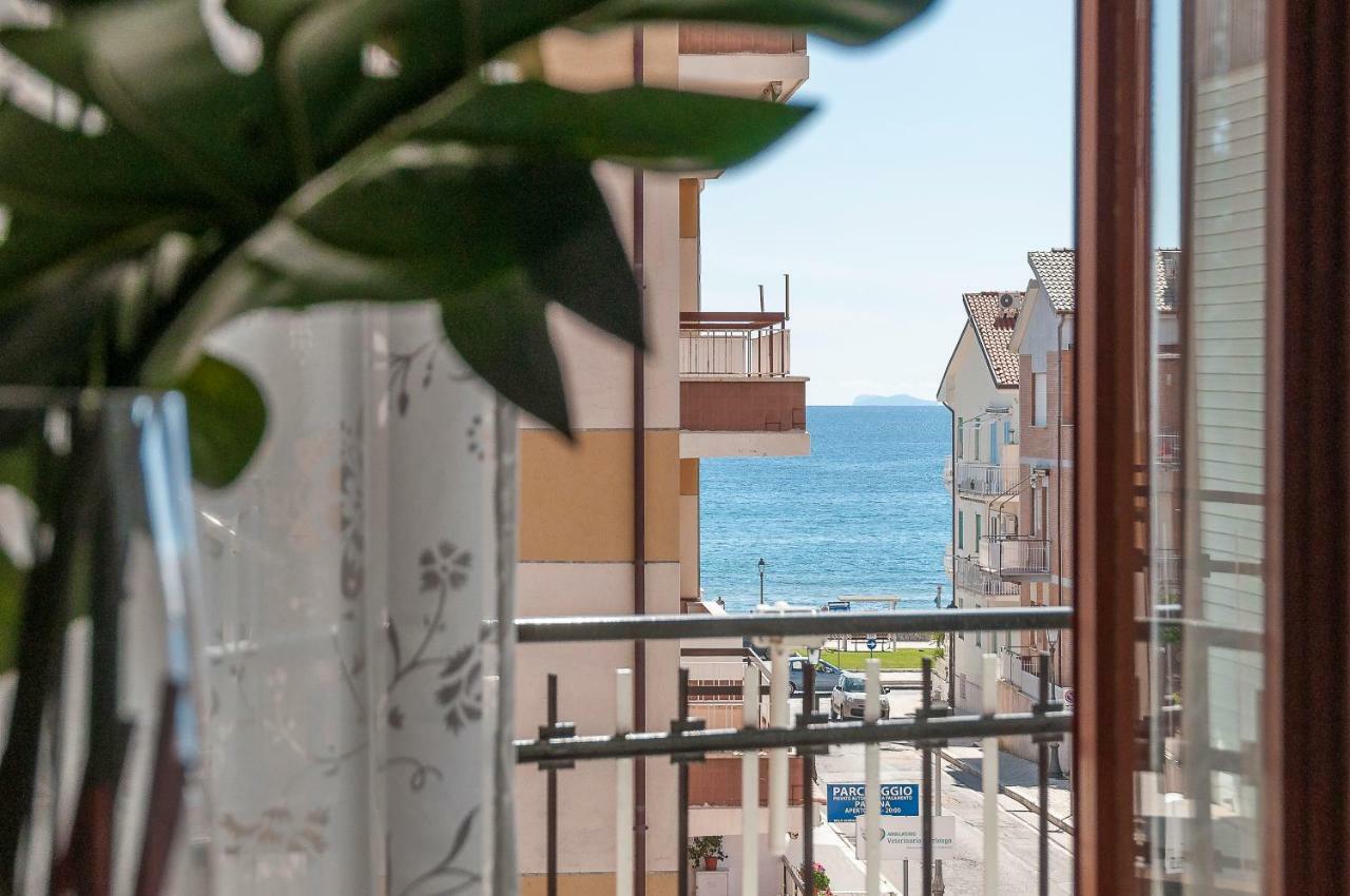 Casa Vacanza Flora Apartment สแปร์ลองกา ภายนอก รูปภาพ