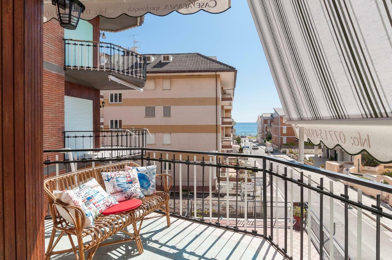 Casa Vacanza Flora Apartment สแปร์ลองกา ภายนอก รูปภาพ